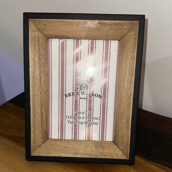 Bee & Willow Home Dual-Tone Picture Frame - Picture 1 of 3